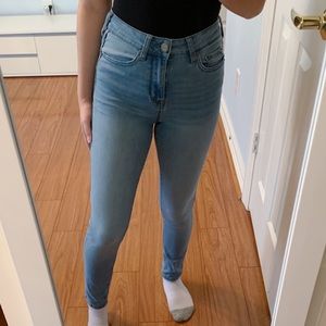 Aeropostale High Waisted Jeans Size 0